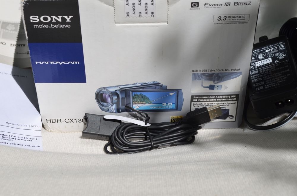 Дигитална видеокамера SONY CX130E