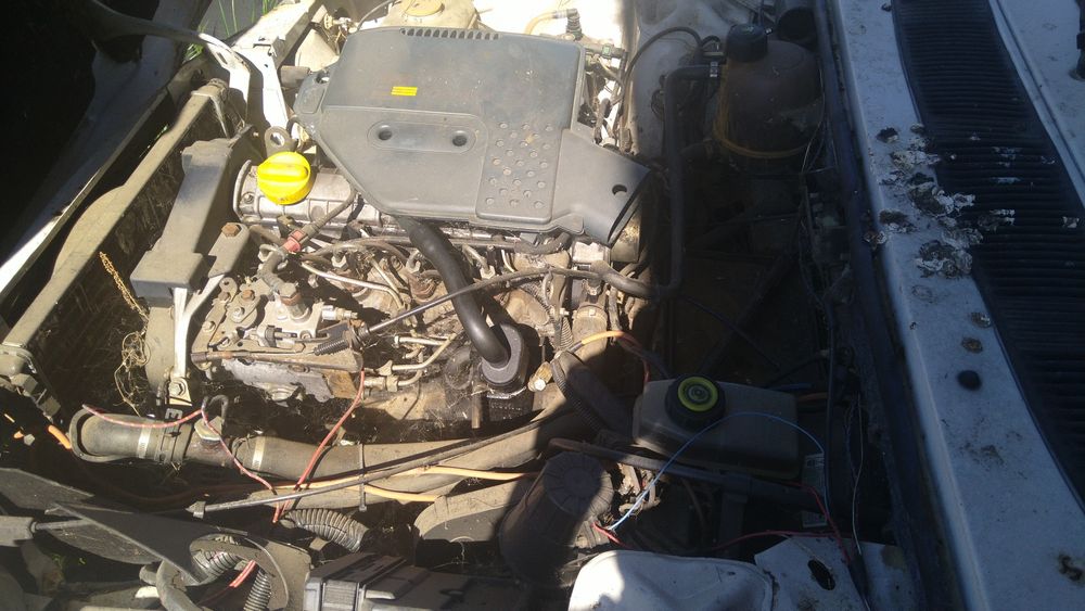 Dacia papuc 4x4 pompa mecanică