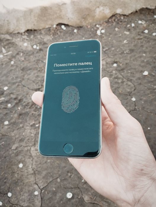 Продам iPhone 6s