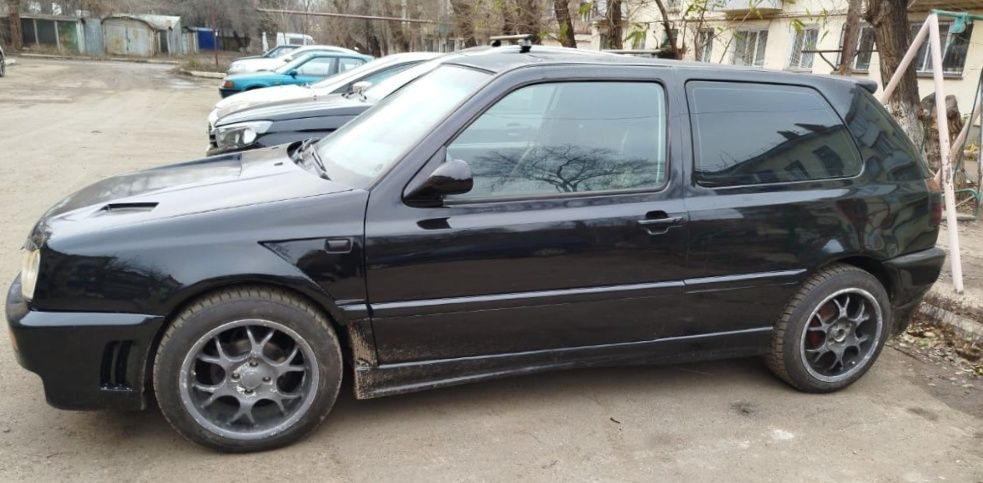Фольксваген Гольф 3 автомат
