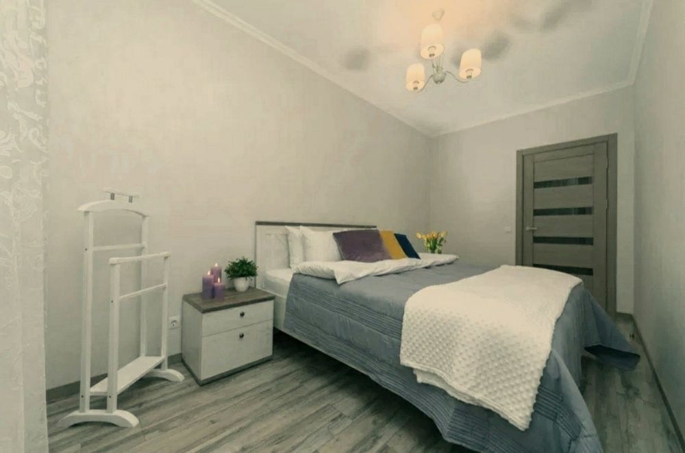 Почасовой  6000