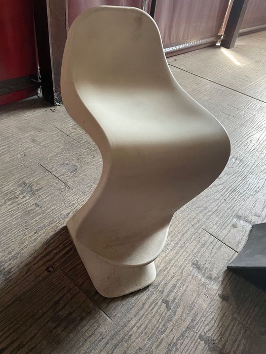 Бар столове! Черни и бели