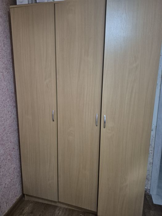 Срочно Продам шкаф