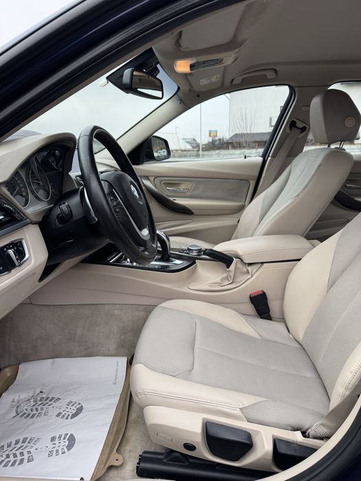 BMW 320d | x drive | 2015 | garantie | rate | parc auto