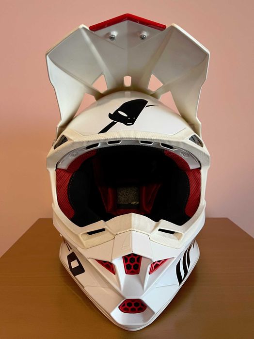 Мотокрос каска UFO Intercetor