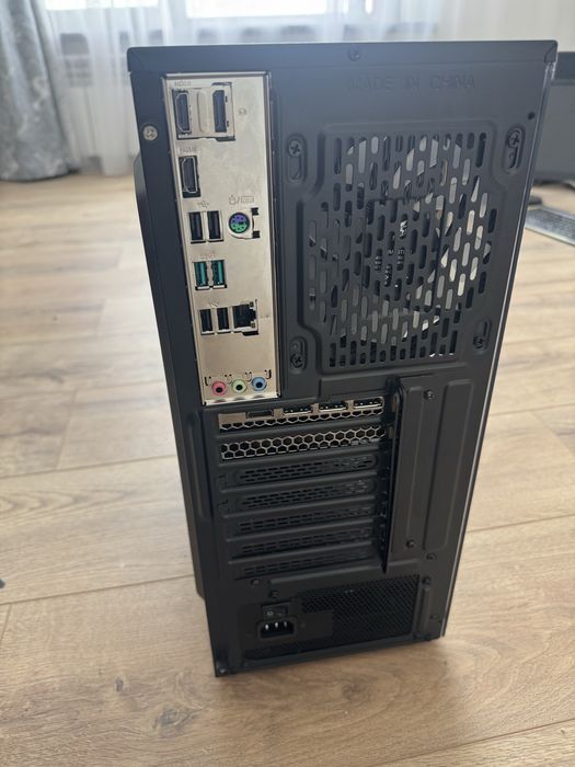 Настольный ПК (компьютер)