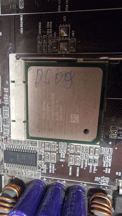 сокет 478  Pentium 4  ,мат платы  и память