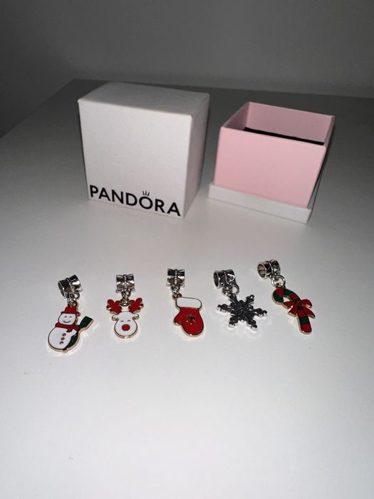 Christmas Charm pentru bratara Pandora