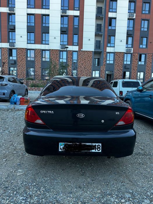 Продаю Kia Spectra 2006 года.