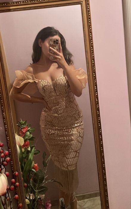 Златисто- бежова официална рокля