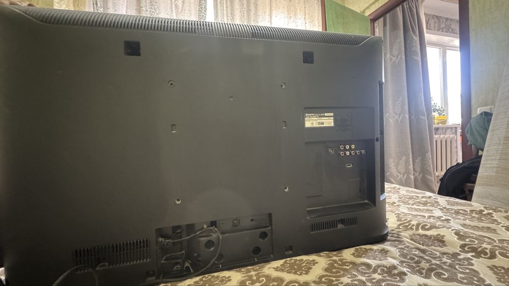 Продам тв Сони в хорошем состояние