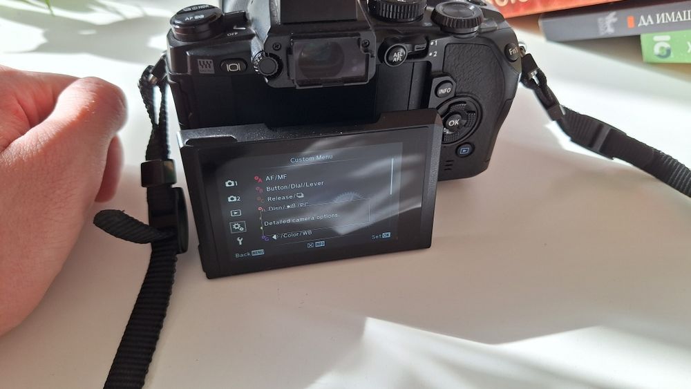 Фотоапарат Olympus OM-D E-M1 Mark I с обектив 14-150mm