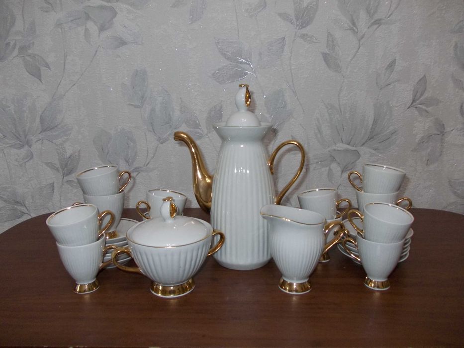 Новый сервиз, на 12 персон.