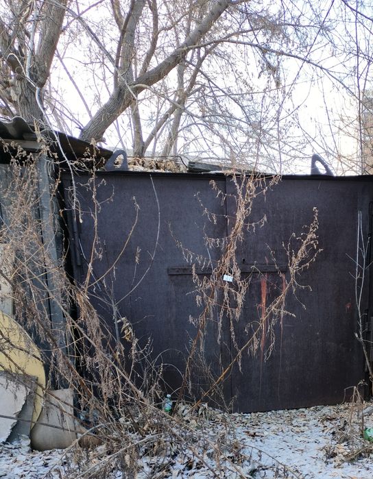 Продам небольшой металлический гараж