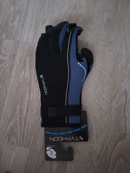 Продам водолазные перчатки