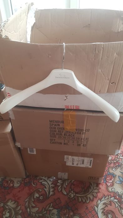 Продам вешалки