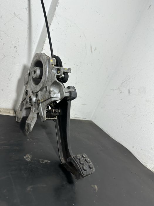 Pedala frana de mana Mercedes ML W164 ML320 ML280 ML350 3.0 cdi