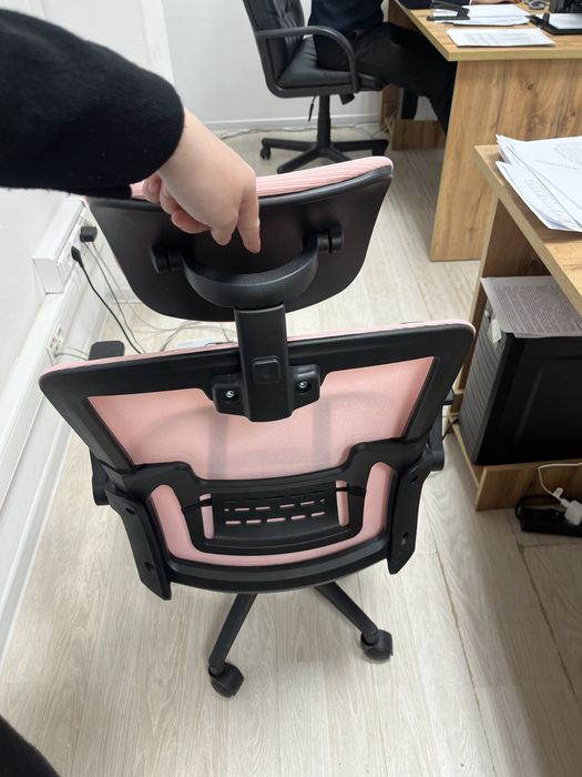 Кресло офисная новая