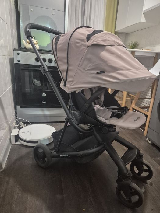 Продам коляску Easywalker Charley