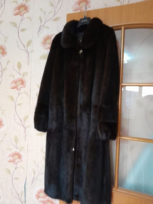 Продам норковую шубу