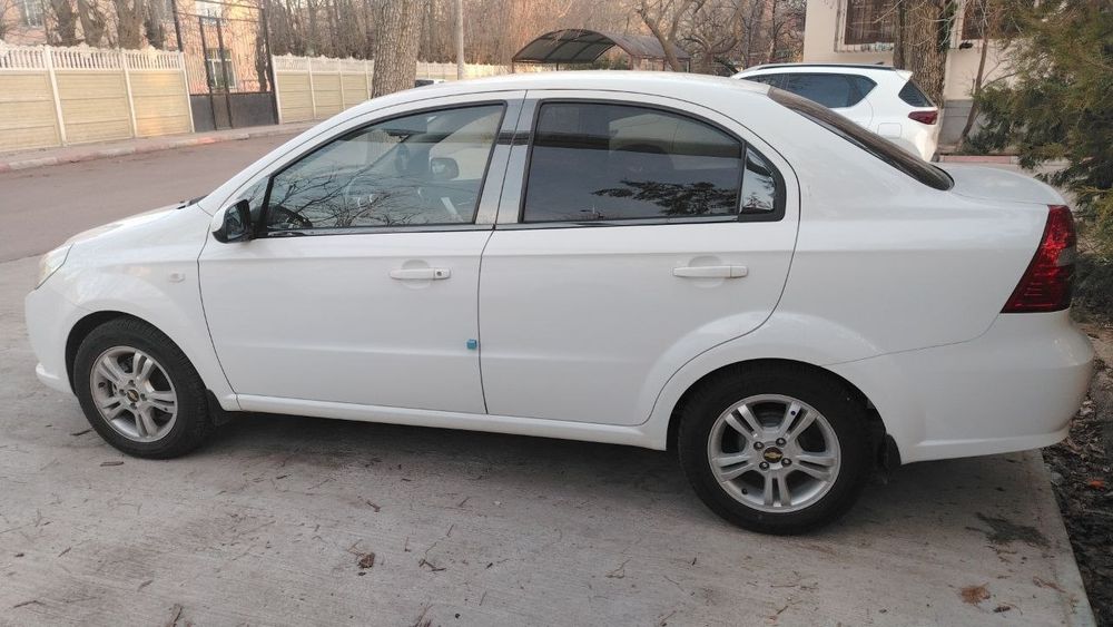 Нексия 3 автомат сотилади