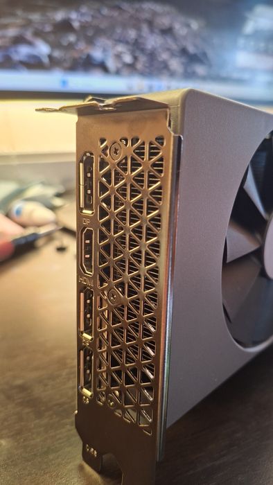 Vind rtx 4060 8gb lenovo.mini.itx