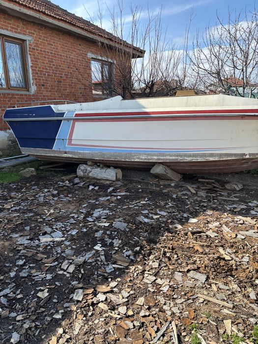 Продавам лодка скутер скутер