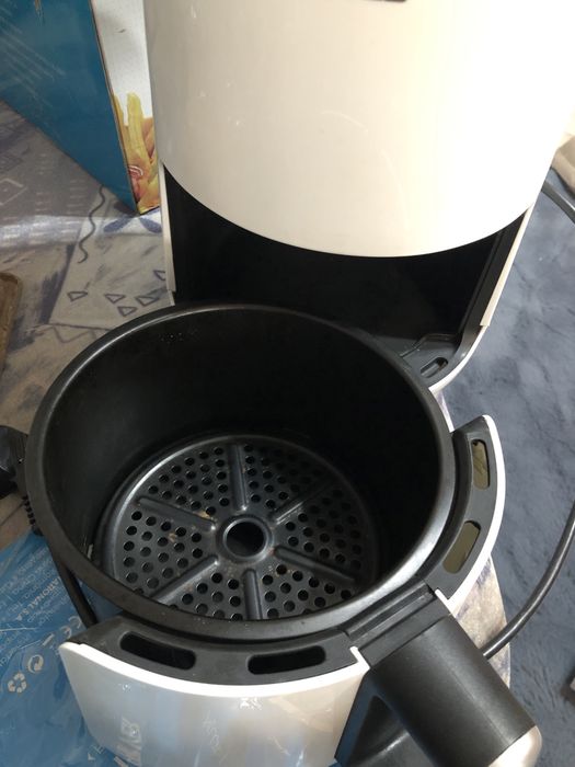 Friteuza cu aer cald Air Fryer Star Light 900w