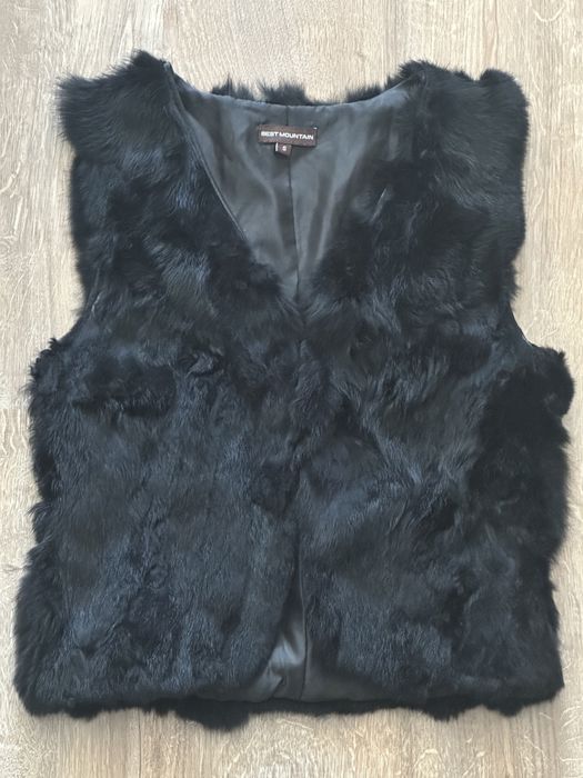 Vesta neagra blana de iepure mărimea S