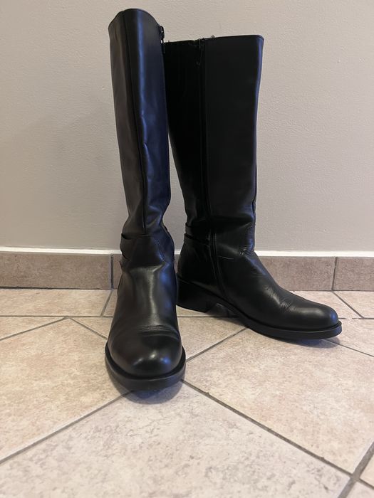 Черни ботуши от естествена кожа