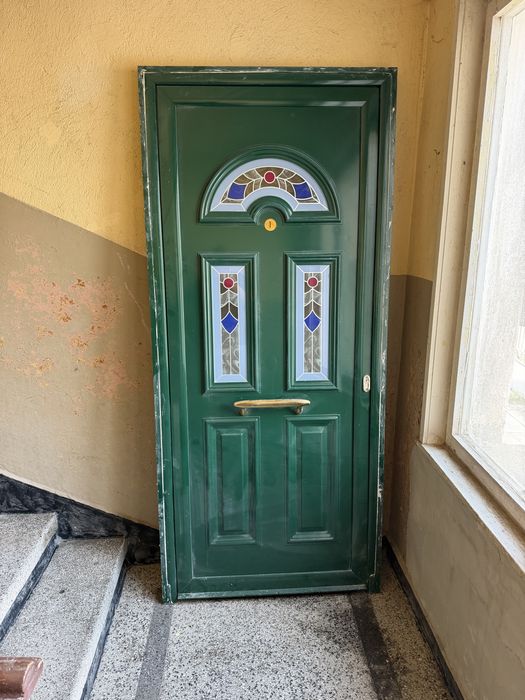 врата алуминиева отлична  200/90 см