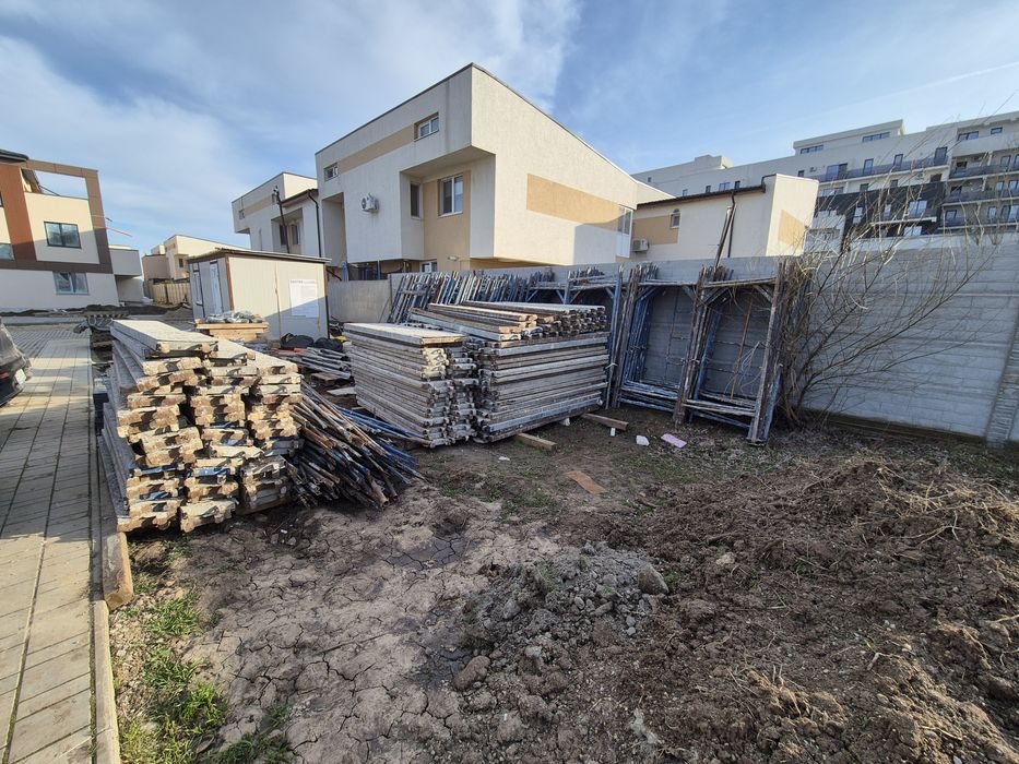 Schela metalica , folosita 660 m²