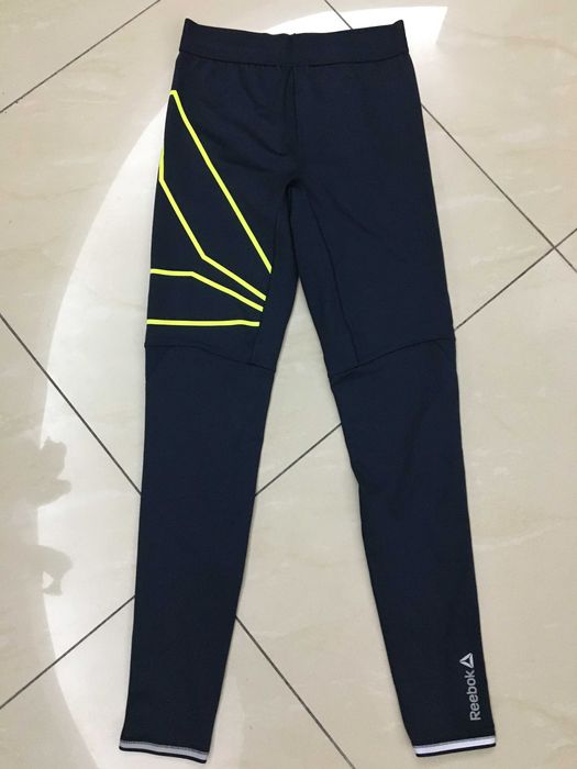 Pantaloni sport "Reebok"