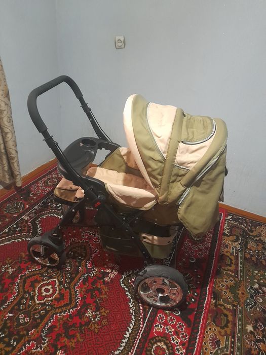 Продаётся детская КОЛЯСКА-трансформер