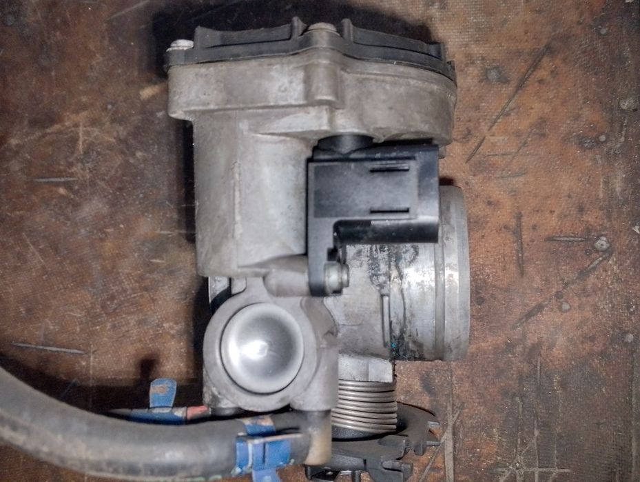 Стартеры. Генераторы.. Инжектора.. прочее навесное.