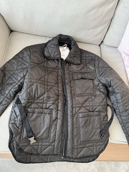 Куртка СHRISTIAN DIOR 2026 бомбовая.