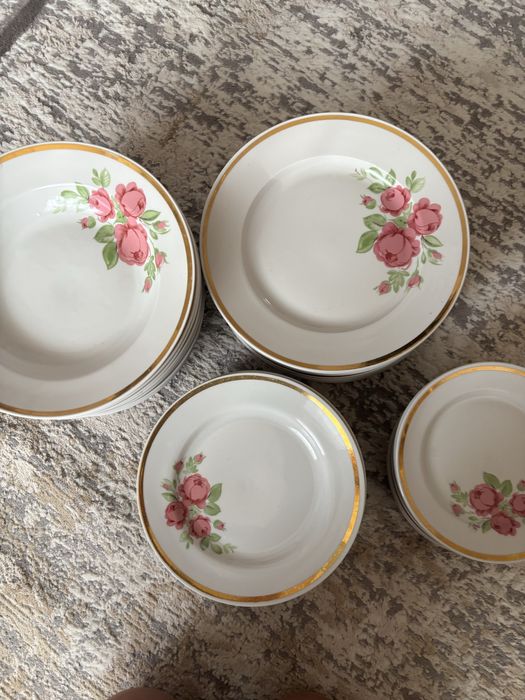 Продам тарелки. В хорошем состоянии.