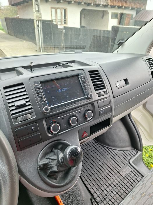 VOLKSWAGEN Transporter 2010 — imagine 3