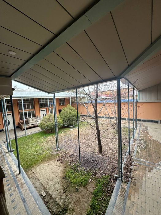 Не далеко от посольства США сдаётся Участок 12сото 12 комнат в аренду