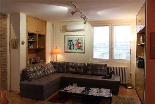 Дава се под наем Двустаен апартамент в Бургас, Лазур - 34 кв.м за 153 € - Снимка #2