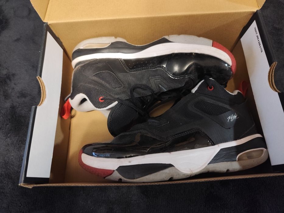 Adidași Jordon măsură 38