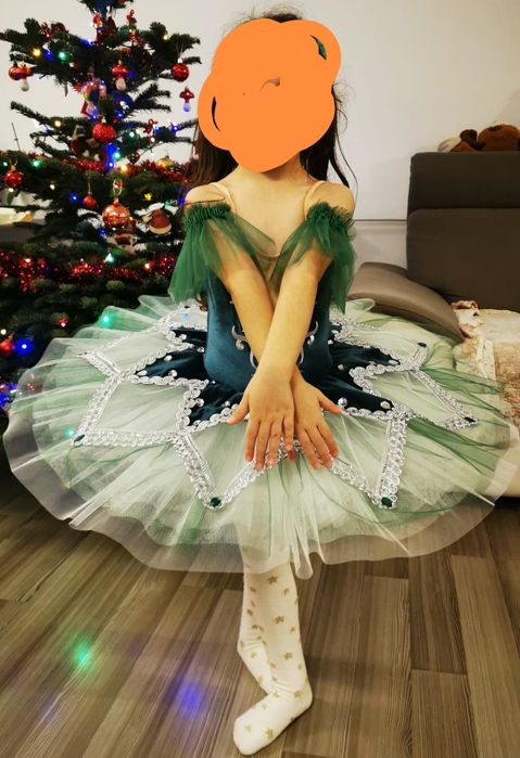 Costum copii fete balet/dans mărimea 4-6 ani / 104-116 serbări craciun