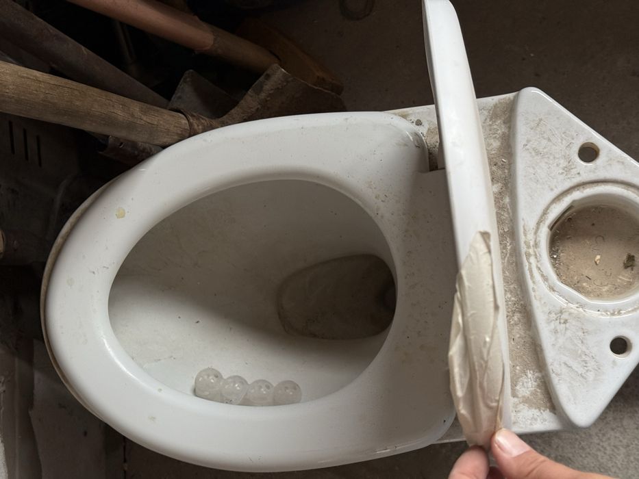 Продам унитаз строительный