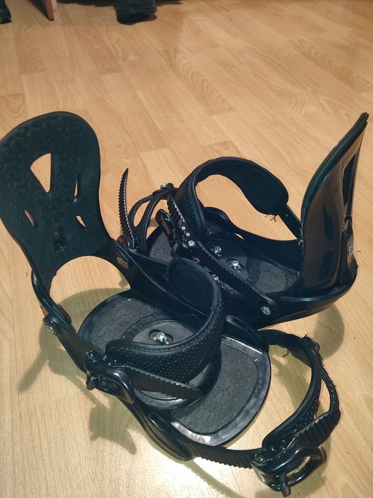 Крепления для сноуборда размер М-L