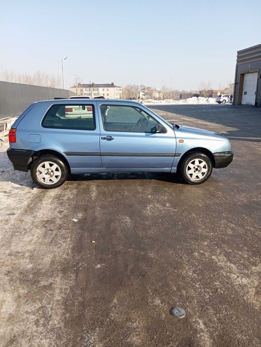 Продам гольф 3, объем двигателя 1.8