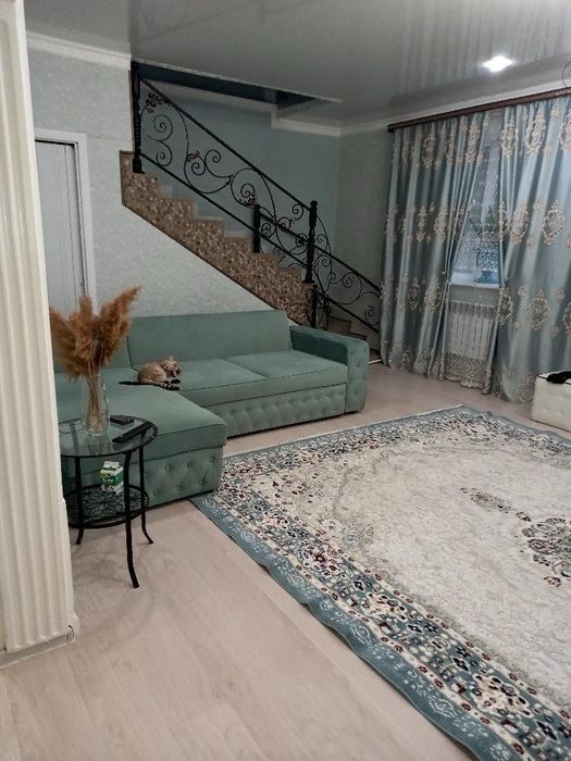 Продам дом, 2 этажа