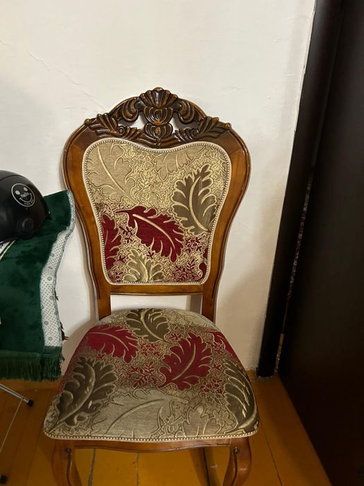 Продам стол большой