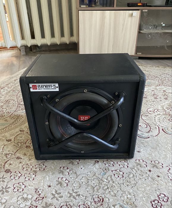 Продам сабвуфер.