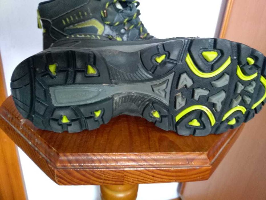 Кроссовки размер 37