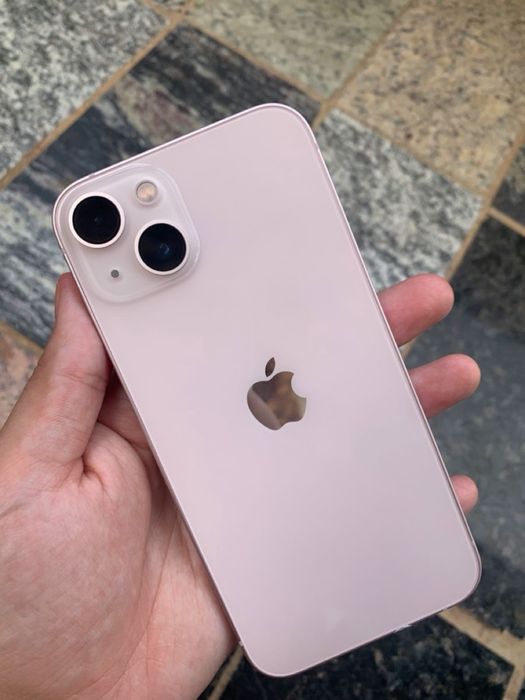 Iphone 13 в белом цвете (128 гб)